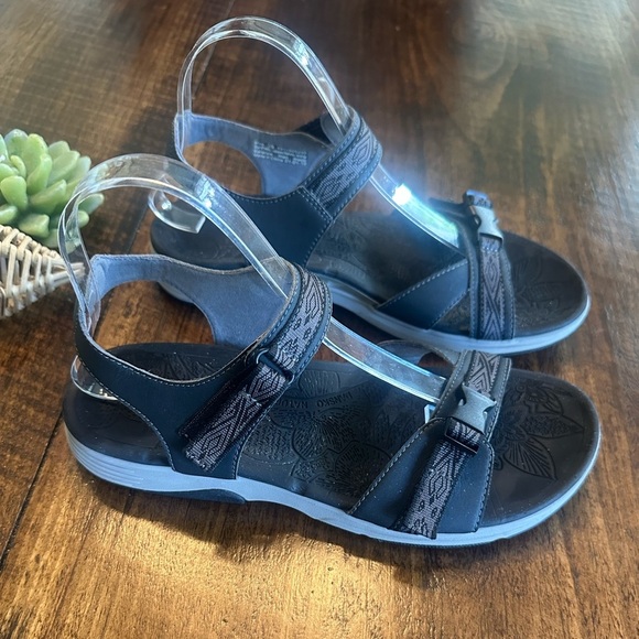 Dansko | “Angie” Adjustable Strap Sandal - Picture 8 of 9